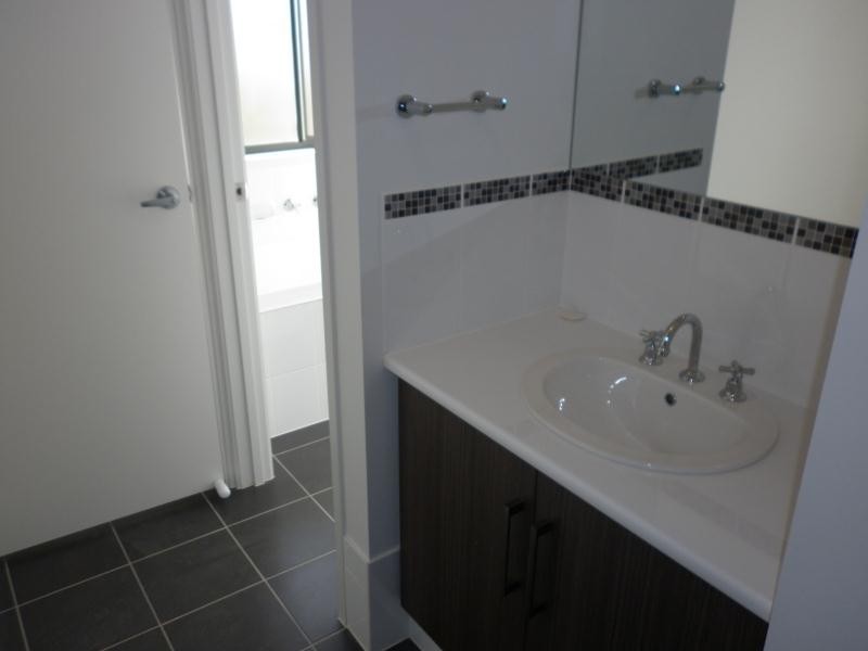 12 Ship Street, Seaford Meadows SA 5169