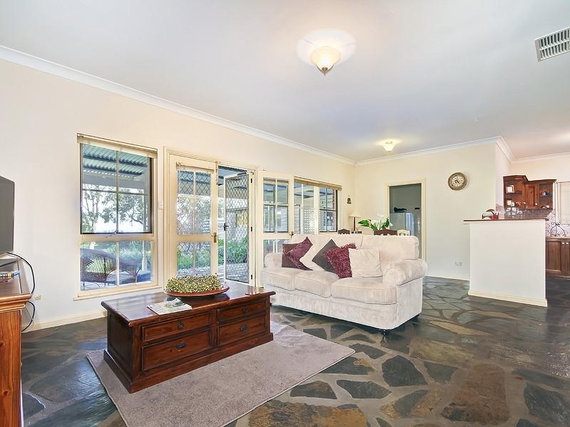 24 Giles Road, Willunga SA 5172