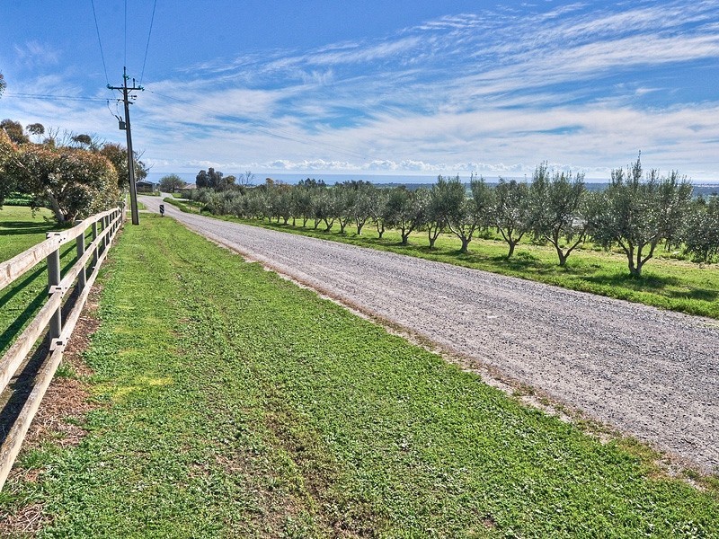 16 Chaff Mill Road, Sellicks Hill SA 5174