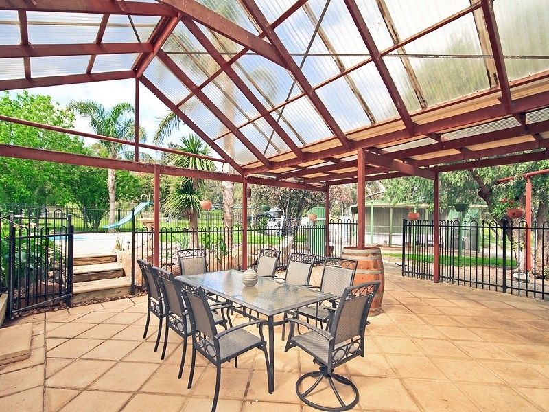 12 Thomas Hill Road, Mclaren Vale SA 5171