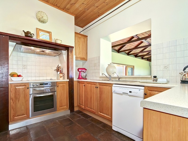 12 Thomas Hill Road, Mclaren Vale SA 5171