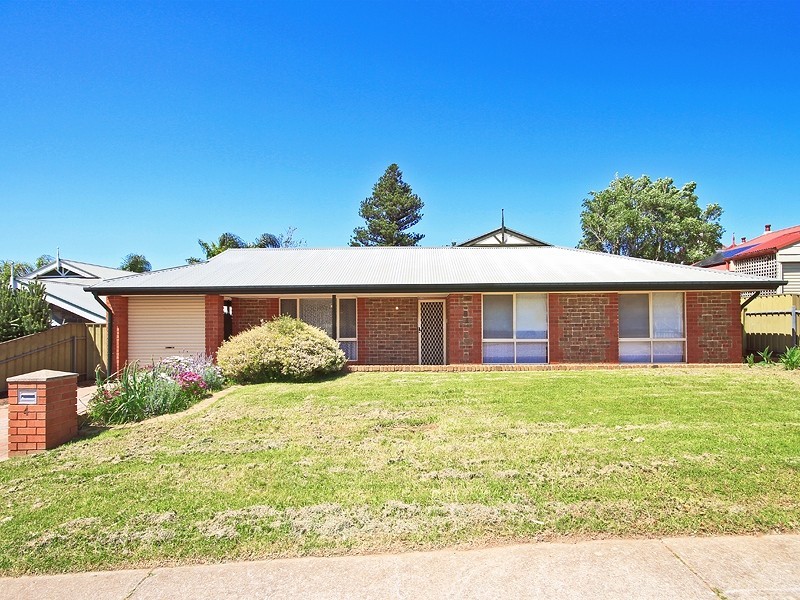4 Mataro Avenue, Mclaren Vale SA 5171