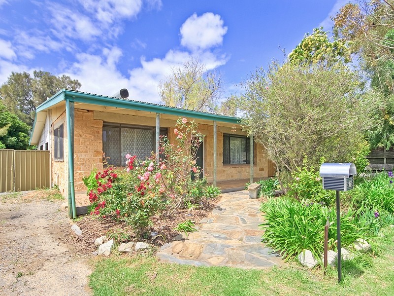 6 Alfred Place, Port Willunga SA 5173