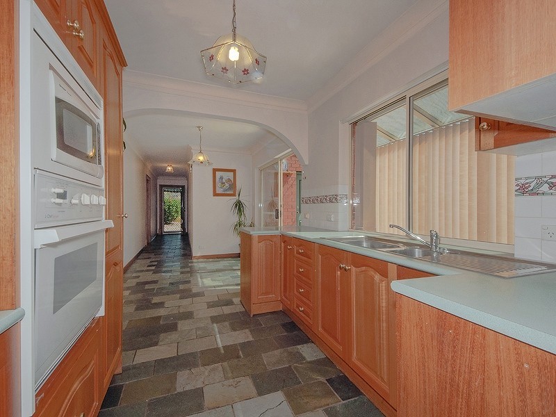 32 Chapman Avenue, Mclaren Vale SA 5171