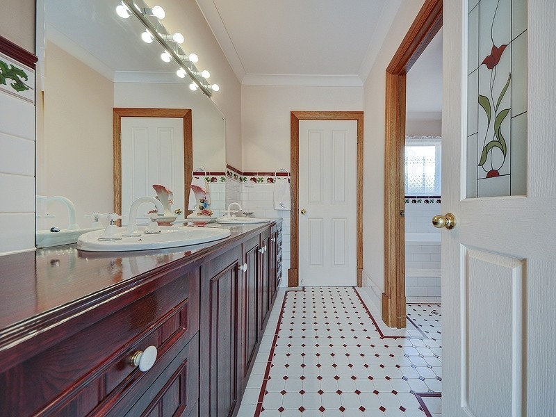 32 Chapman Avenue, Mclaren Vale SA 5171