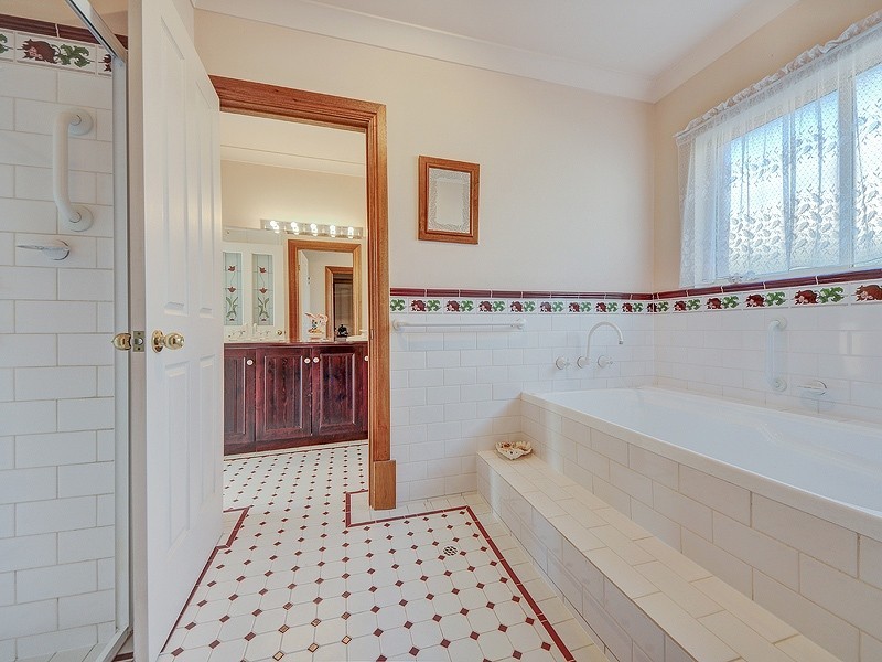 32 Chapman Avenue, Mclaren Vale SA 5171