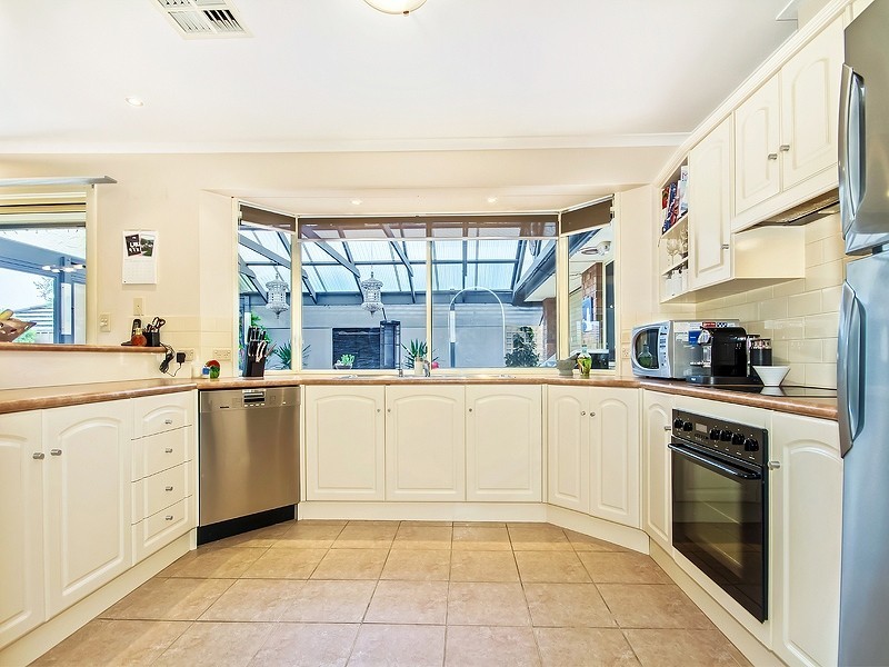 22 Nyrang Circuit, Woodcroft SA 5162
