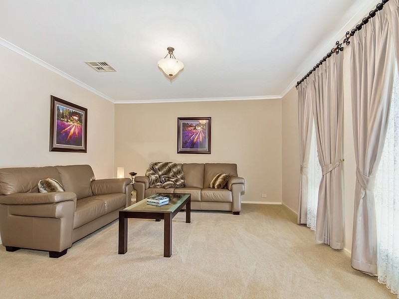 22 Nyrang Circuit, Woodcroft SA 5162