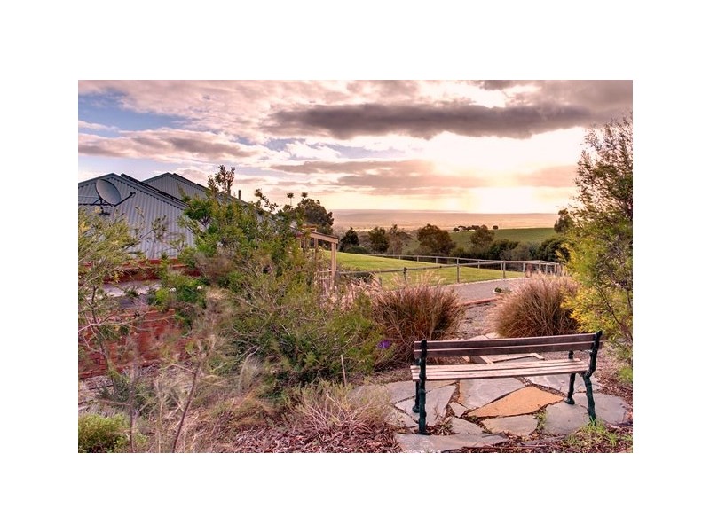 115 Taylors Hill Road, Willunga SA 5172