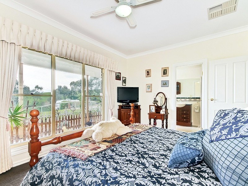 115 Taylors Hill Road, Willunga SA 5172