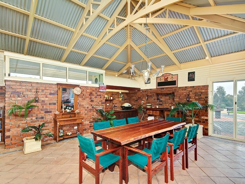 115 Taylors Hill Road, Willunga SA 5172