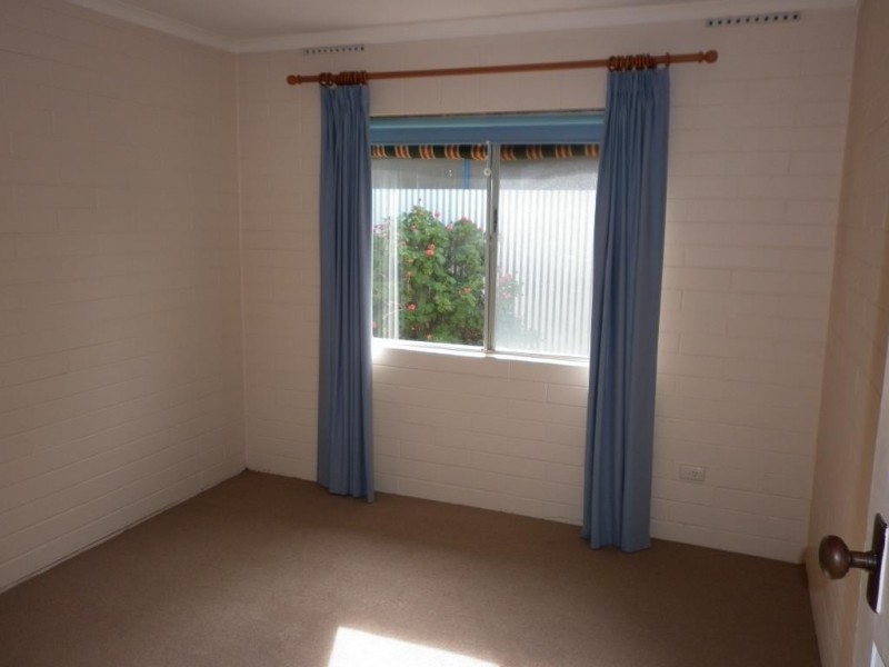 15 Gordon Street, Aldinga Beach SA 5173