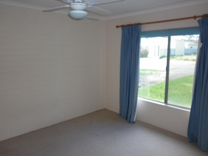 15 Gordon Street, Aldinga Beach SA 5173