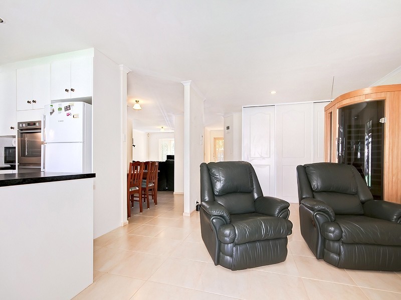 4 Hardy Avenue, Mclaren Vale SA 5171