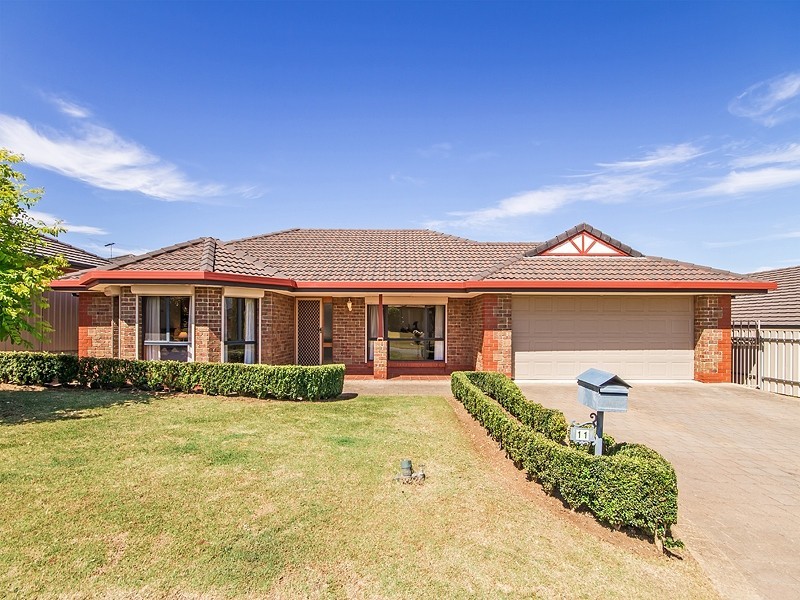 11 Harvest Drive, Mclaren Vale SA 5171
