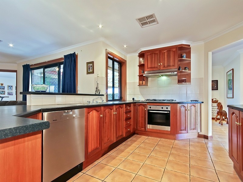 11 Harvest Drive, Mclaren Vale SA 5171