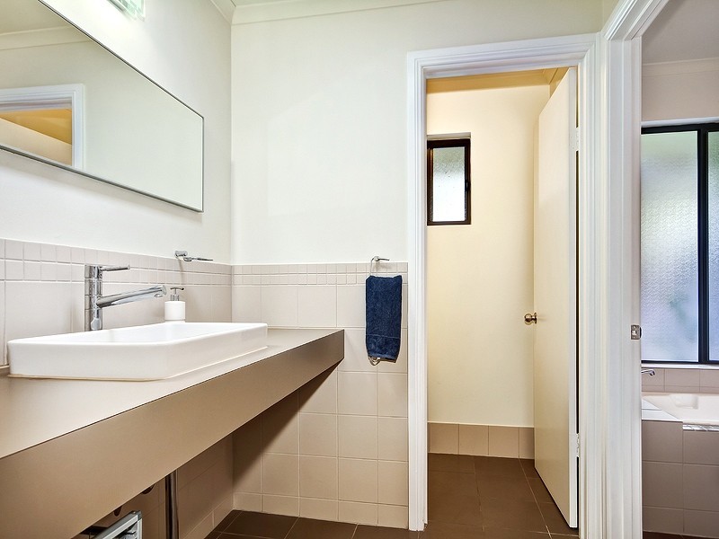 30 Giles Road, Willunga SA 5172