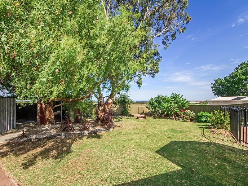 30 Giles Road, Willunga SA 5172