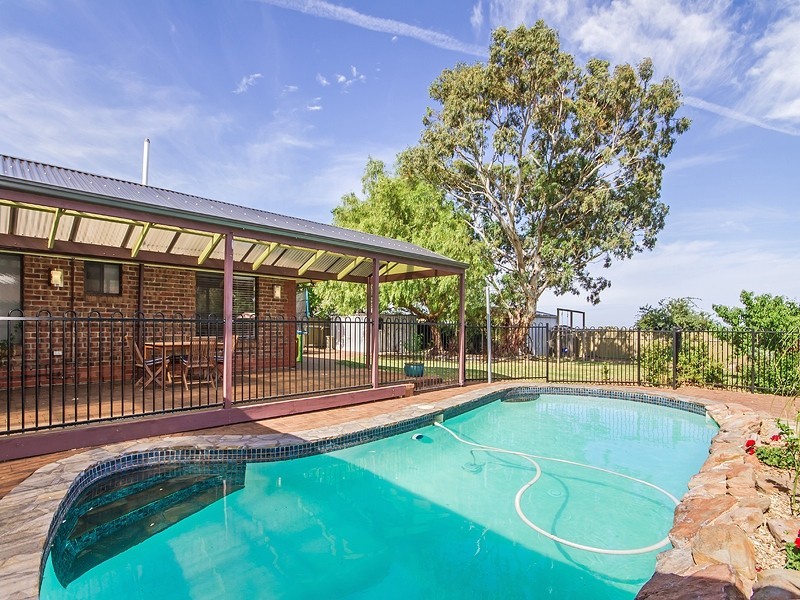 30 Giles Road, Willunga SA 5172