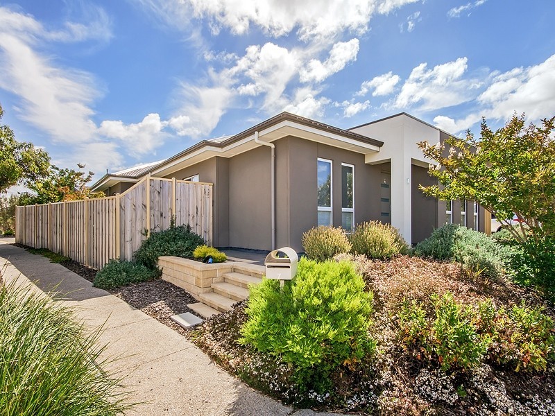 7 Kaurna Avenue, Aldinga Beach SA 5173