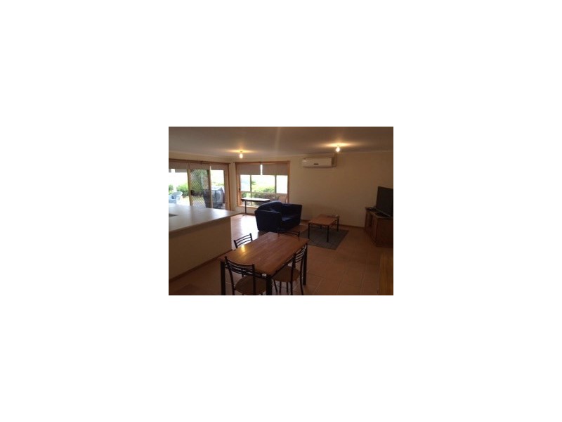 38 Pridham Blvd, Aldinga Beach SA 5173