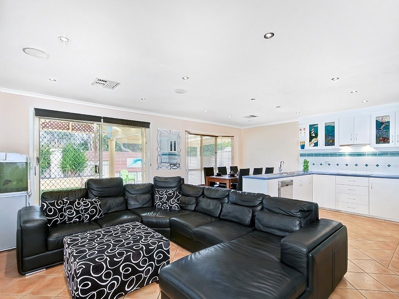 6 Seafarer Court, Seaford Rise SA 5169