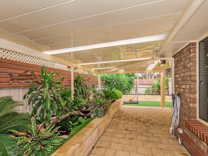 6 Seafarer Court, Seaford Rise SA 5169