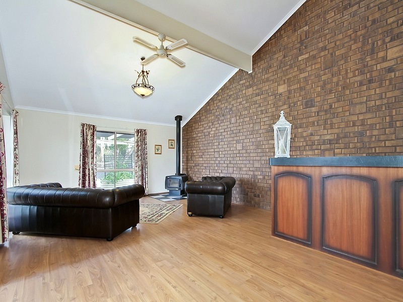 17 Jacobs Drive, Willunga SA 5172