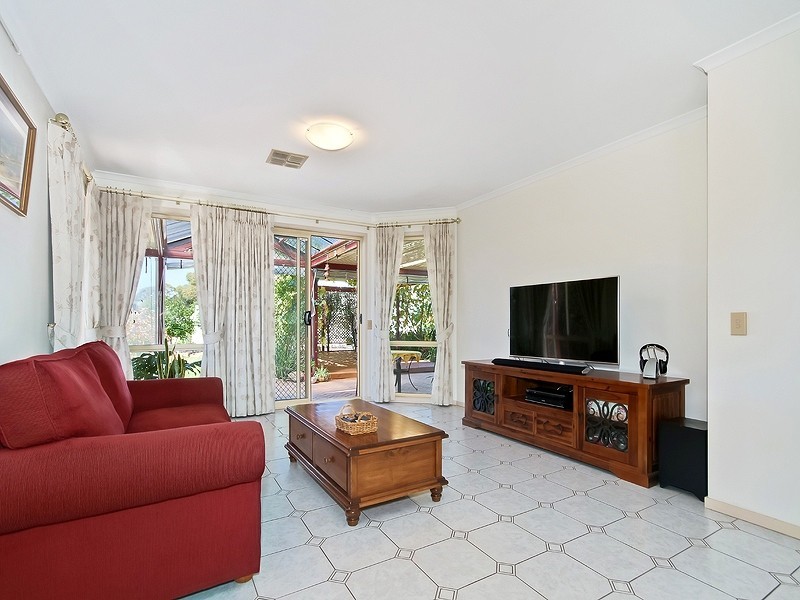 8 Chalk Hill Road, Mclaren Vale SA 5171