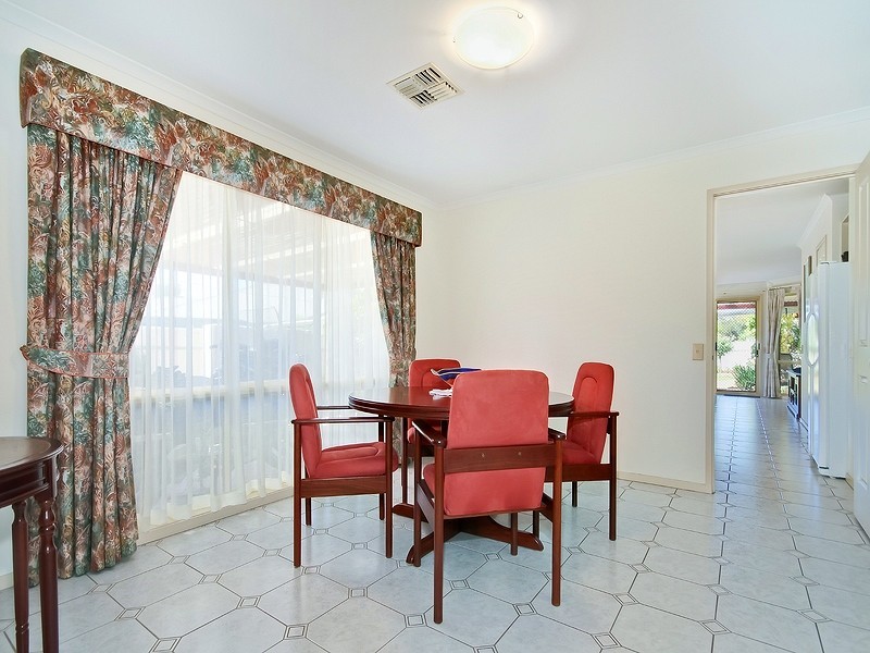 8 Chalk Hill Road, Mclaren Vale SA 5171