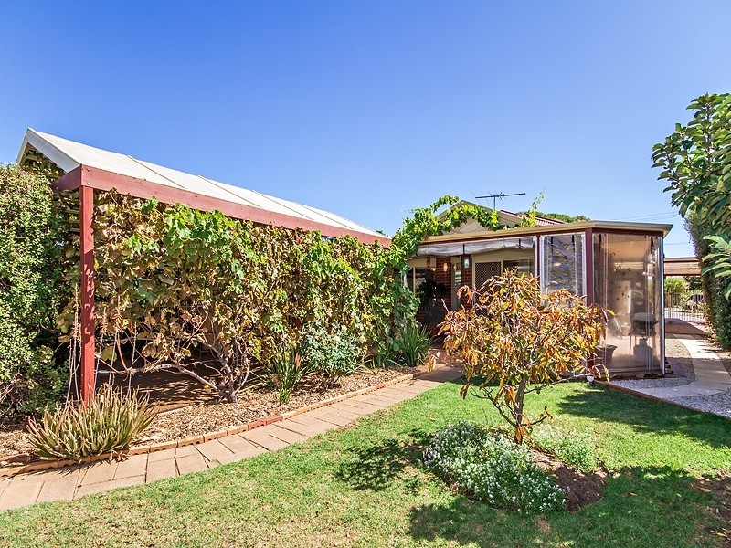8 Chalk Hill Road, Mclaren Vale SA 5171