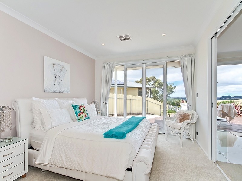 5 Eyre Court, Mount Compass SA 5210