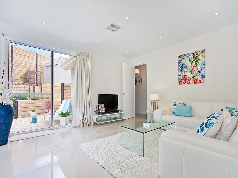 5 Eyre Court, Mount Compass SA 5210