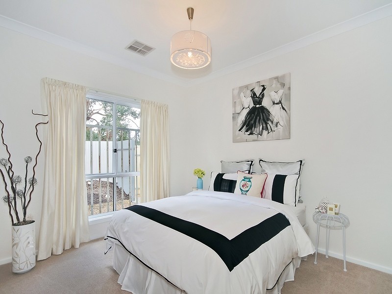 5 Eyre Court, Mount Compass SA 5210