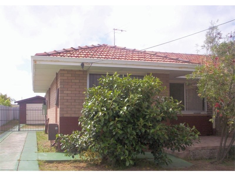 16 Waller Street, Rockingham WA 6168