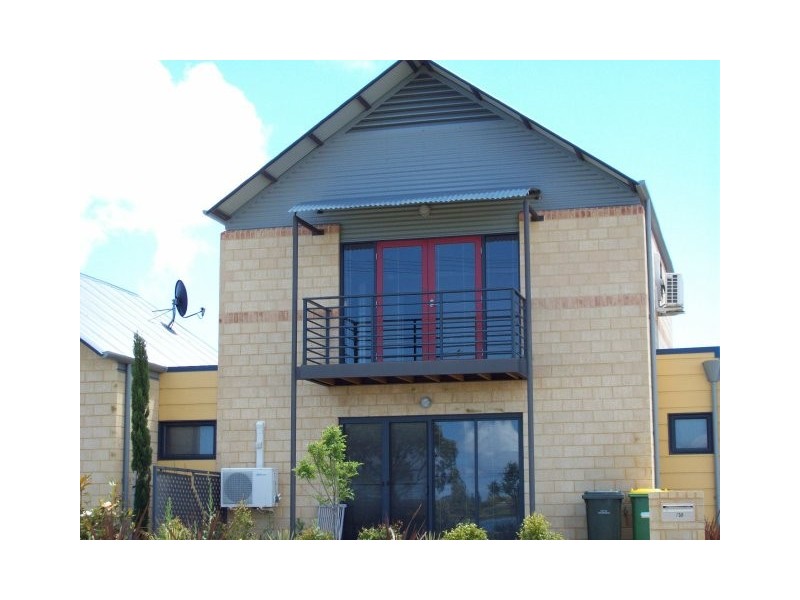 14/18-20 Lake Street, Rockingham WA 6168