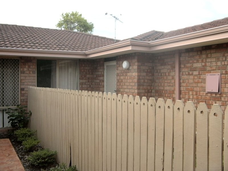 6/5  Sepia Court, Rockingham WA 6168