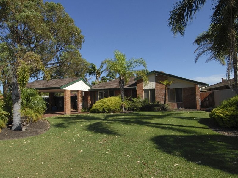 42 Cuthbertson Drive, Cooloongup WA 6168