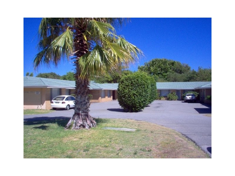 4/61  Frederick Street, Shoalwater WA 6169