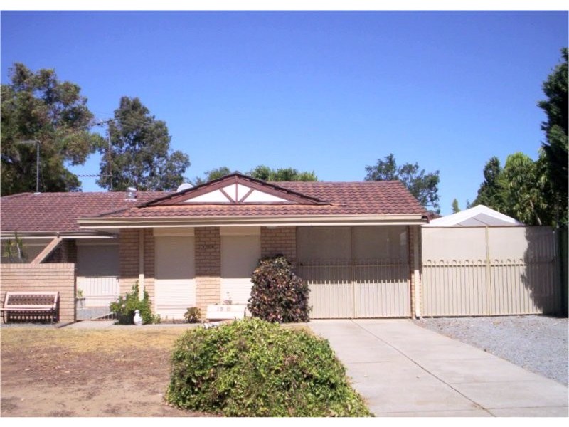 15b Sloan Drive, Leda WA 6170