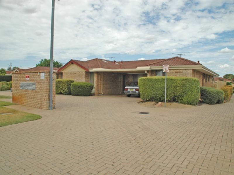 2/9 Merope Close, Rockingham WA 6168
