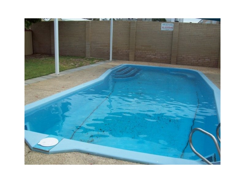 4/107 Harrison, Rockingham WA 6168