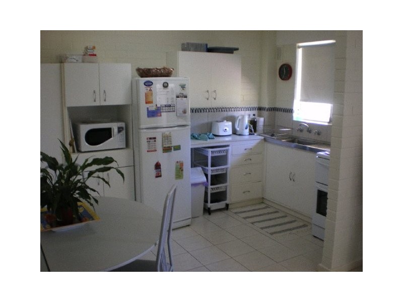 2/45 Parkin Street, Rockingham WA 6168