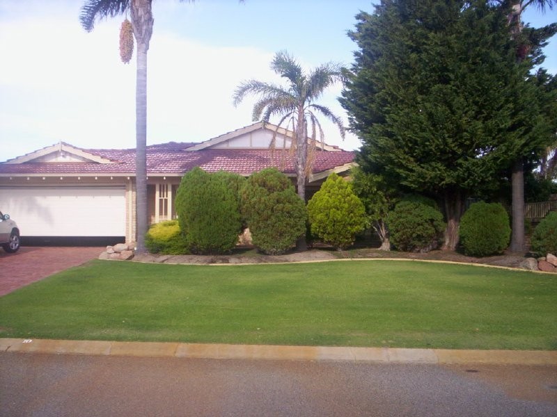 10 MONTEREY CRESCENT, Warnbro WA 6169