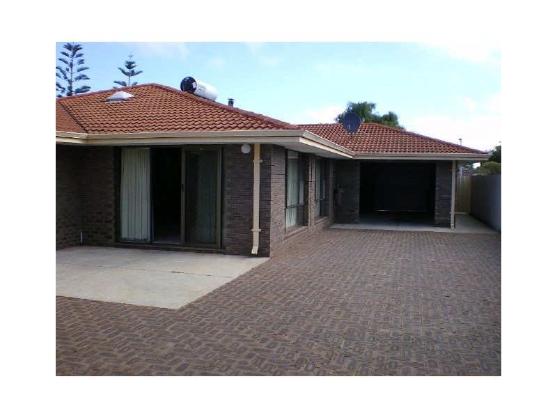 23 Tradewinds Drive, Safety Bay WA 6169