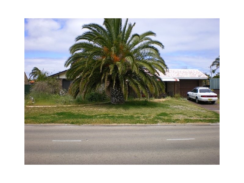 4 WILLMOTT DRIVE, Cooloongup WA 6168