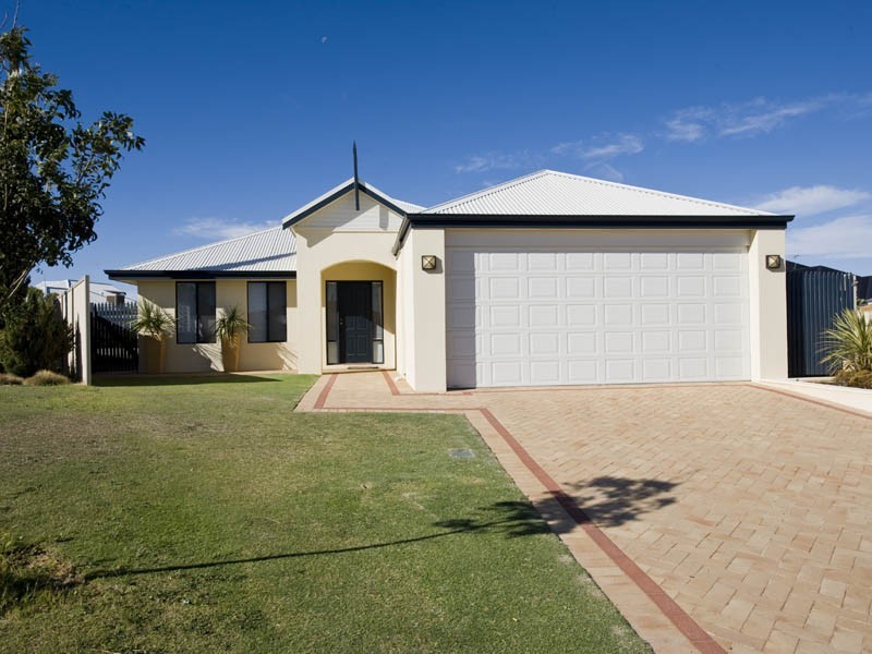 51 MOSEDALE LOOP, Waikiki WA 6169