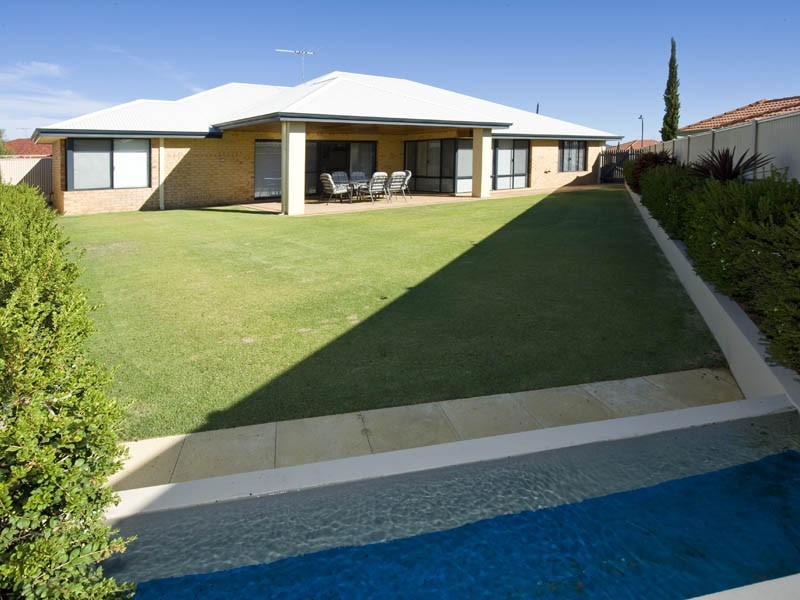 51 MOSEDALE LOOP, Waikiki WA 6169