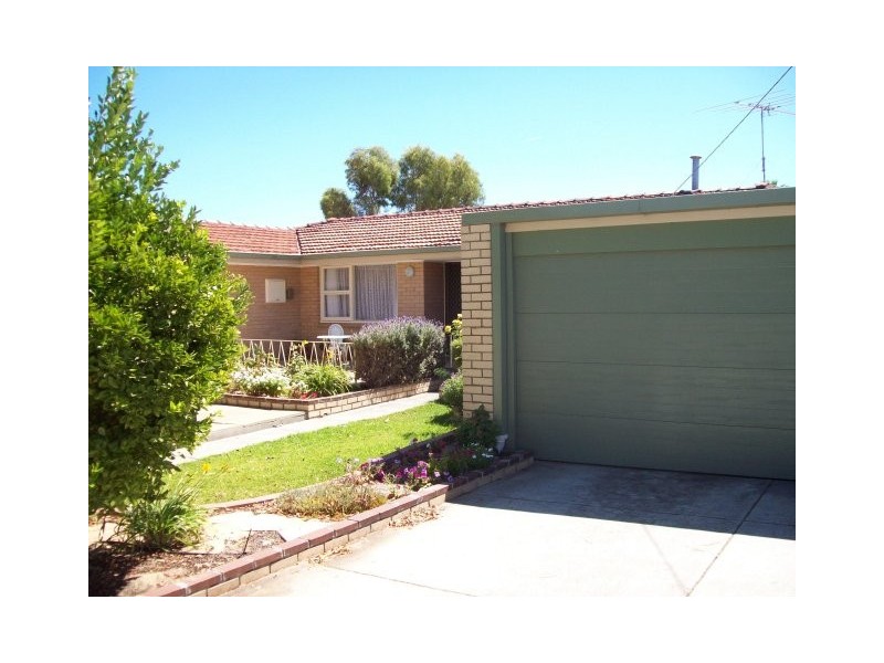 4 JESMOND STREET, Safety Bay WA 6169