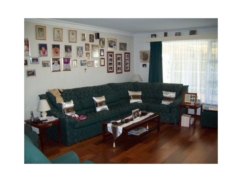 4 JESMOND STREET, Safety Bay WA 6169